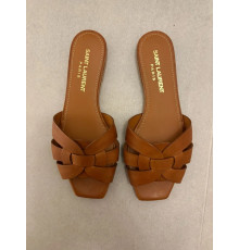 Saint Laurent элегантные сандалии из коричневой кожи
